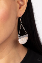 Load image into Gallery viewer, Mesa Mezzanine - White earring A077B
