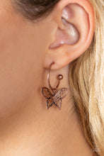 Load image into Gallery viewer, Butterfly Freestyle - Copper hoop earring A070
