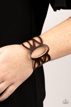 Load image into Gallery viewer, Rural Rodeo - Brown bracelet C016
