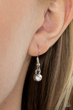 Load image into Gallery viewer, Envious Elegance - Silver necklace A033
