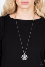 Load image into Gallery viewer, Botanical Bling - White necklace E062
