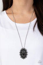 Load image into Gallery viewer, Mojave Medallion - Black necklace B096
