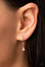 Load image into Gallery viewer, Bringing SPARKLE Back - Gold choker B092
