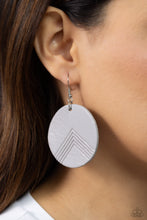 Load image into Gallery viewer, On the Edge of Edgy - Silver earring A008
