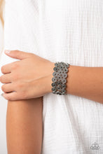 Load image into Gallery viewer, Forgotten Treasure - Black bracelet B128
