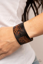 Load image into Gallery viewer, Positively Peacock - Black urban bracelet A024
