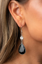 Load image into Gallery viewer, Smile for the Camera - Black earring C022H
