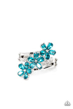 Load image into Gallery viewer, Posh Petals - Blue ring B110
