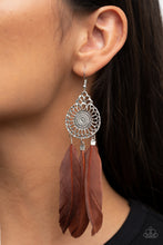 Load image into Gallery viewer, Pretty in PLUMES - Brown earring D047
