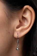 Load image into Gallery viewer, Petitely Prismatic - Black necklace B048
