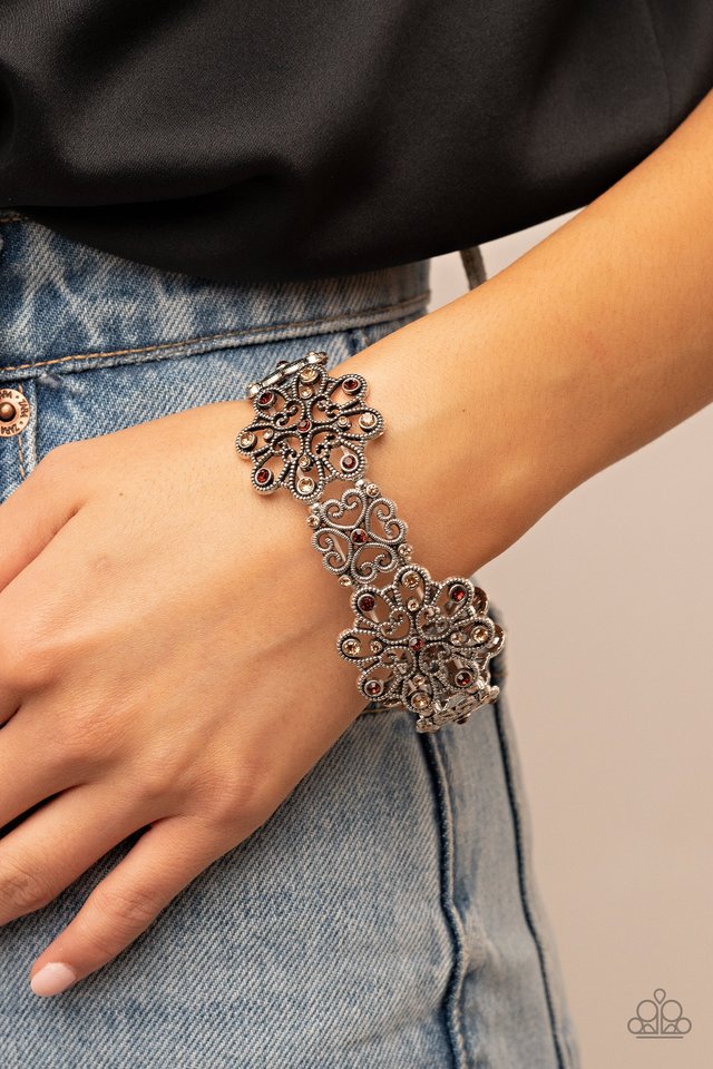 Regal Recognition - Brown bracelet B009