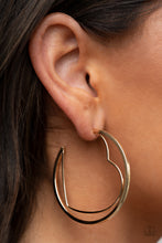 Load image into Gallery viewer, Love Goes Around - Gold hoop earring D066
