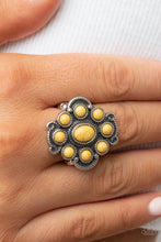 Load image into Gallery viewer, Santa Fe Fantasy - Yellow ring D071

