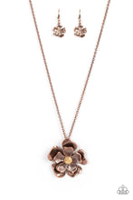 Load image into Gallery viewer, Homegrown Glamour - Copper necklace B128
