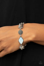 Load image into Gallery viewer, Jewelry Box Bauble - silver bracelet C006
