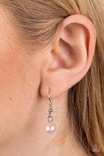 Load image into Gallery viewer, Royal Renditions - Pink necklace B122
