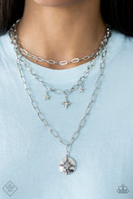 Load image into Gallery viewer, Under the Northern Lights - White necklace D071
