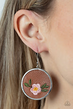 Load image into Gallery viewer, Prairie Patchwork - Pink earring B113
