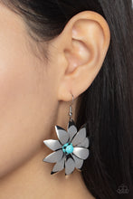 Load image into Gallery viewer, Pinwheel Prairies - Blue earring C027
