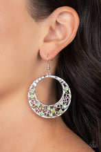 Load image into Gallery viewer, Enchanted Effervescence - Green earring D019
