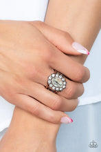 Load image into Gallery viewer, Moxie Magic - copper ring C001
