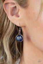 Load image into Gallery viewer, Fleek and Flecked - Blue necklace B107
