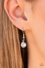 Load image into Gallery viewer, Heart in My Throat - Orange necklace OCTOBER 22 LOP D021

