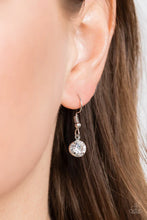 Load image into Gallery viewer, Color Me Smitten  - Blue necklace B094
