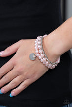 Load image into Gallery viewer, Pearly Professional - Pink bracelet A081
