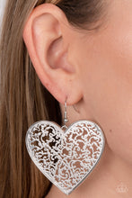 Load image into Gallery viewer, Fairest in the Land - Silver earring C027
