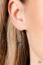 Load image into Gallery viewer, Sheen Season - Blue necklace D012
