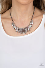 Load image into Gallery viewer, Shimmering Song - Black necklace B122
