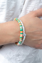 Load image into Gallery viewer, Tabloid Talent - Green bracelet C017
