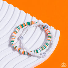 Load image into Gallery viewer, Tabloid Talent - Green bracelet C017
