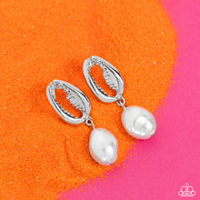 Load image into Gallery viewer, I&#39;m HAVANA Party - White earring D060

