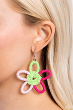 Load image into Gallery viewer, Spin a Yarn - Pink earring B113
