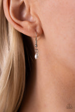 Load image into Gallery viewer, Youthful Yin and Yang - Black necklace A100
