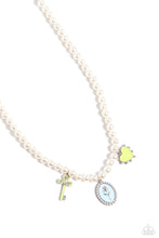 Load image into Gallery viewer, Charming Collision - Green necklace B130
