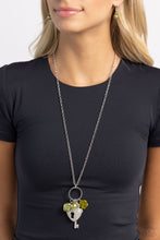 Load image into Gallery viewer, Girly Gathering - Green necklace E062
