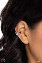 Load image into Gallery viewer, Daisy Debut - Silver cuff earring G050
