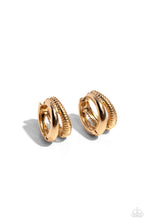Load image into Gallery viewer, Textured Tremolo - Gold hoop earring D040
