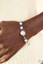 Load image into Gallery viewer, Modern Marina - Blue necklace plus matching bracelet 1839

