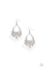 Load image into Gallery viewer, Famous Fashionista - White earring B101
