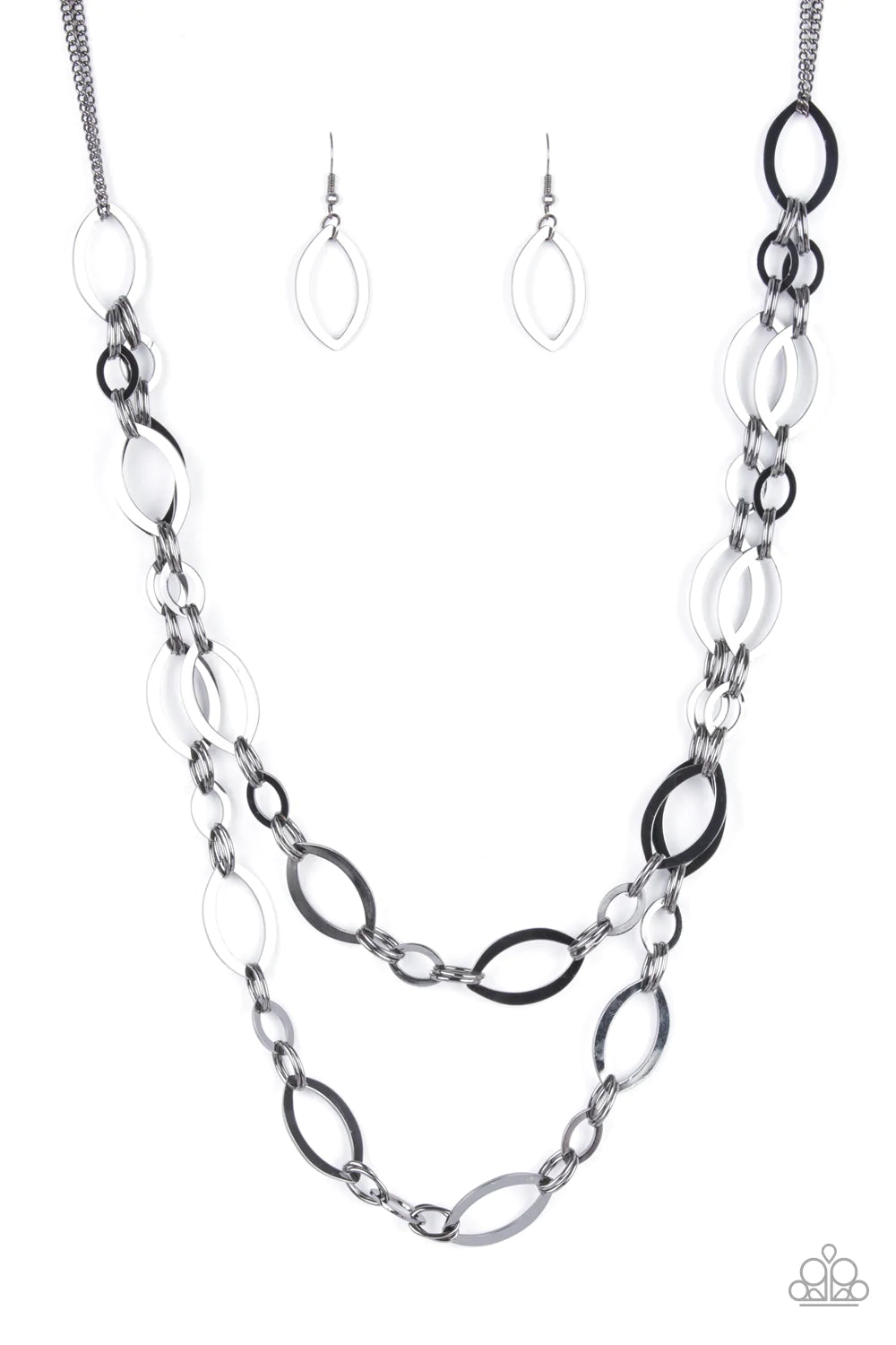 The OVAL-achiever - Black necklace B128
