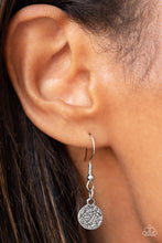 Load image into Gallery viewer, Raw Charisma - Purple necklace B126
